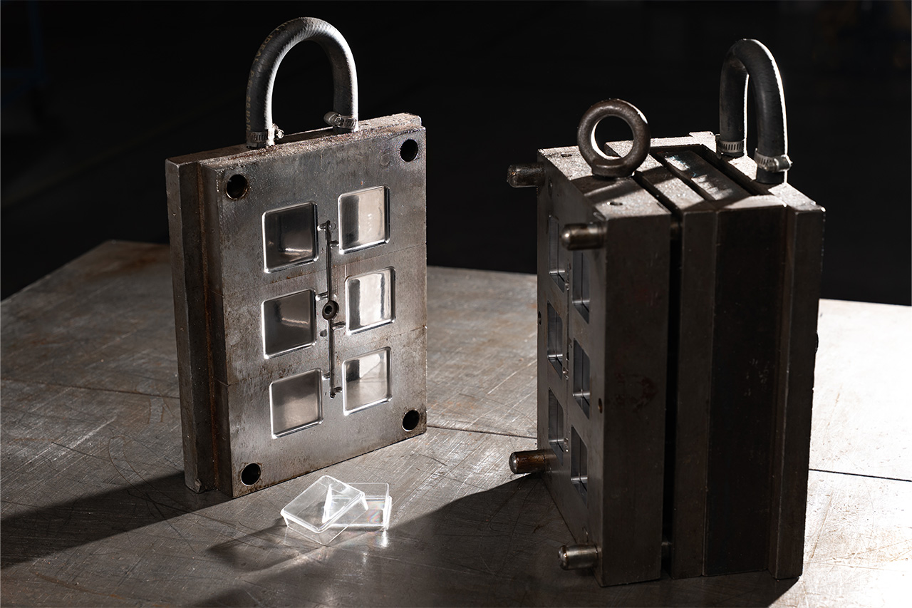 Gallery Smipa: stampi scatolette plastica